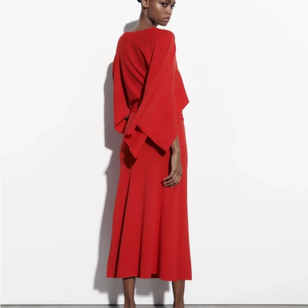 Zara Cape Sleeve Knit Dress - Picture 4 of 11